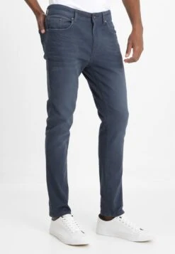 Pier One Coloured Baron - Vaqueros Slim Fit - Dark Blue
