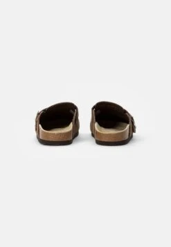 Pier One Leather Unisex - Pantuflas - Brown -Ropa Pier One 18a09b6c3e71439784e427988b058842
