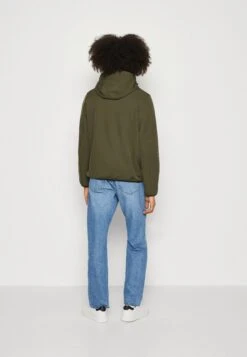 Pier One Impermeable - Olive -Ropa Pier One 201a940e9ad84ffa9c0c24c0039d760e