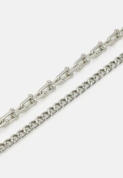 Pier One 2Pack - Collar - Silver-Coloured 7 Pier One 2Pack - Collar - Silver-Coloured -Ropa Pier One 23c8383e0729412092bac4e451522a5d