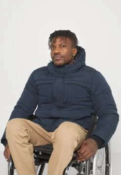 Pier One Chaqueta De Invierno - Dark Blue -Ropa Pier One 27b92c909aa64de9bdef452c8ab0d0f1