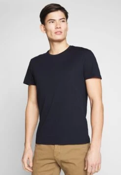 Pier One 2 Pack - Camiseta Básica - White/Dark Blue -Ropa Pier One 29e824f9825c4b58be6620e83ee4ac6b