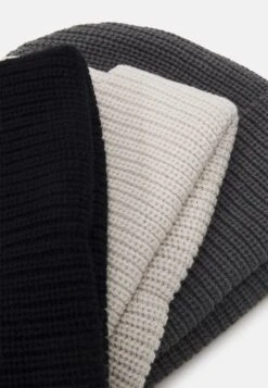 Pier One Unisex 3 Pack - Gorro - Black/Dark Grey/Off-White/ -Ropa Pier One 2a1daa058c674c9dbb0074799d429f4b