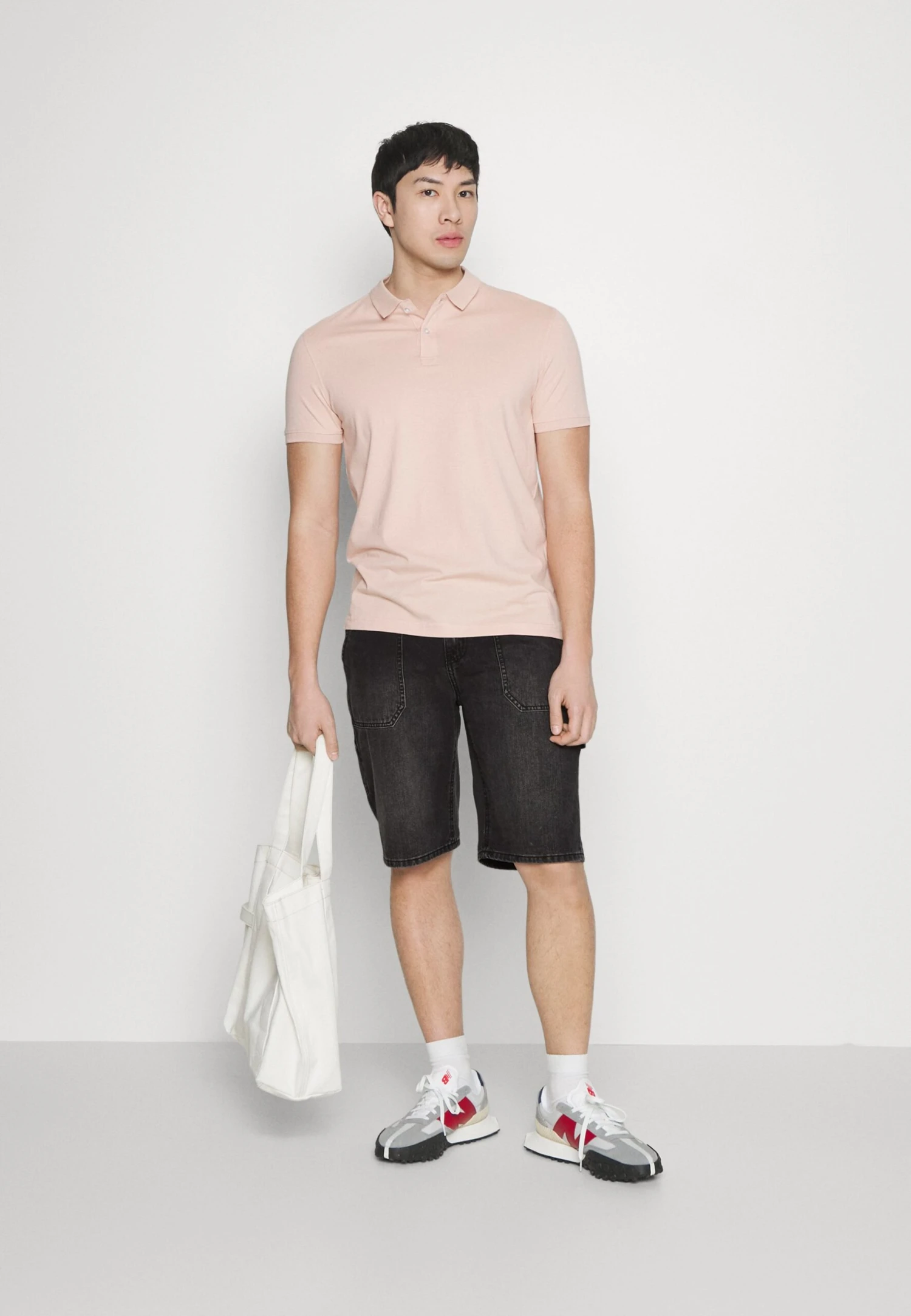 Pier One Regular Fit Carpenter - Shorts Vaqueros -Black 4 Pier One Regular Fit Carpenter - Shorts Vaqueros -Black - Imagen 2