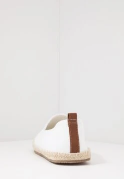 Pier One Rena Espadrille Unisex - Alpargatas - White 11 Pier One Rena Espadrille Unisex - Alpargatas - White -Ropa Pier One 4f1c7dae0cbb47efaca02a71fb79d125