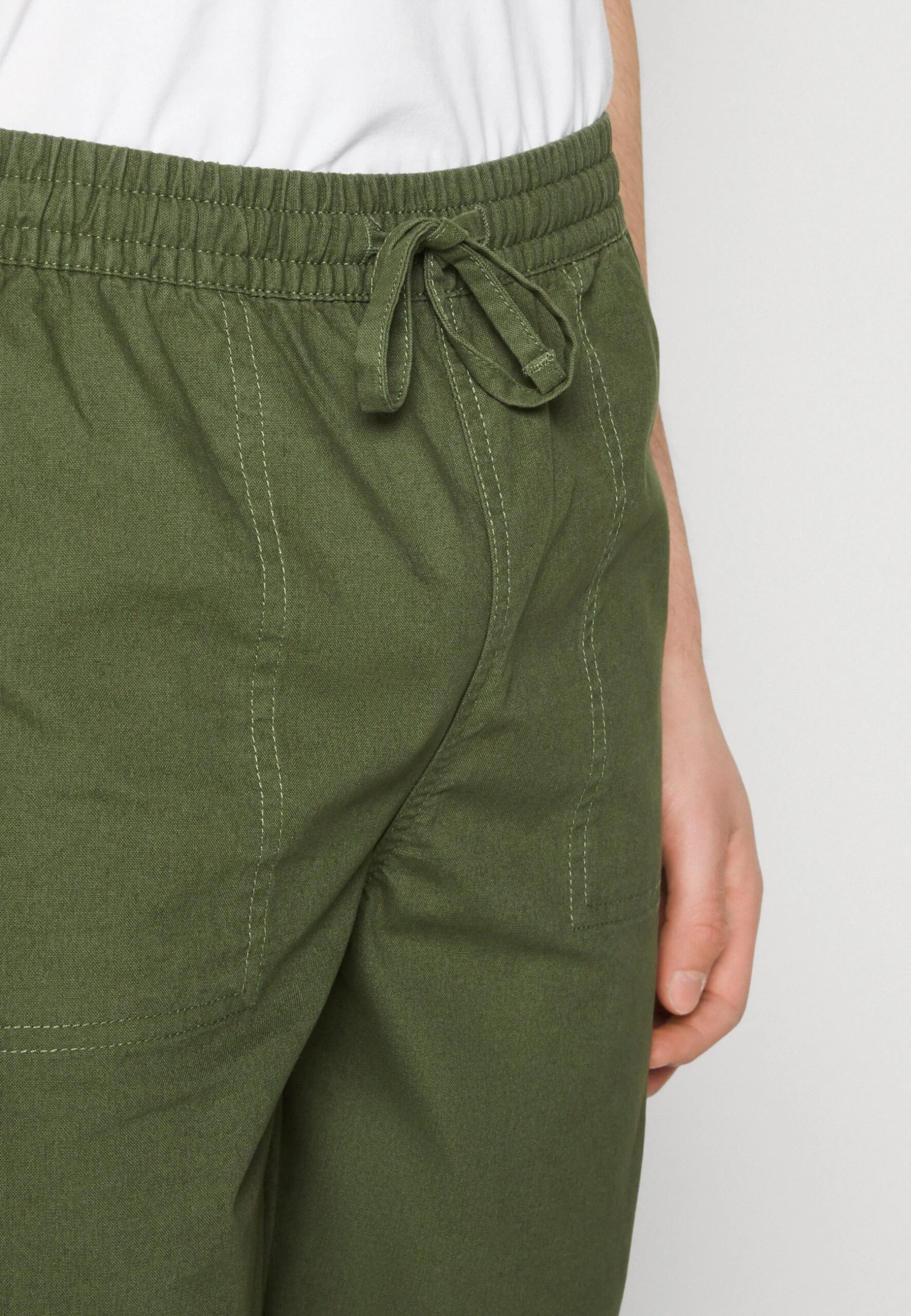 Pier One Shorts - Olive 6 Pier One Shorts - Olive - Imagen 4