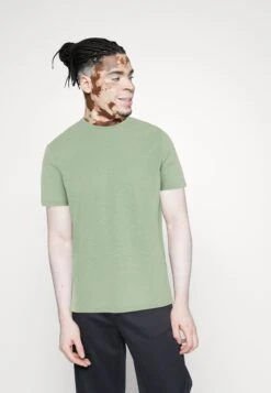 Pier One 7 Pack - Camiseta Básica - White/Yellow/Lilac -Ropa Pier One 56c30a29de7145ecb570519538b9bcc3