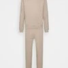 Pier One Set - Sudadera - Tan -Ropa Pier One 5c6f7c8f610e41fa83d0011f79502eff