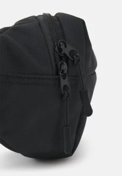 Pier One Riñonera -Black 11 Pier One Riñonera -Black -Ropa Pier One 5d0cfdbe6ee14ba0885aeb888b747ec9