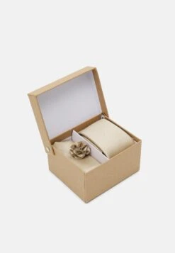 Pier One Set - Otros Accesorios - Beige -Ropa Pier One 5dfa39d4f14a47e495c04fd8aad3fb4e