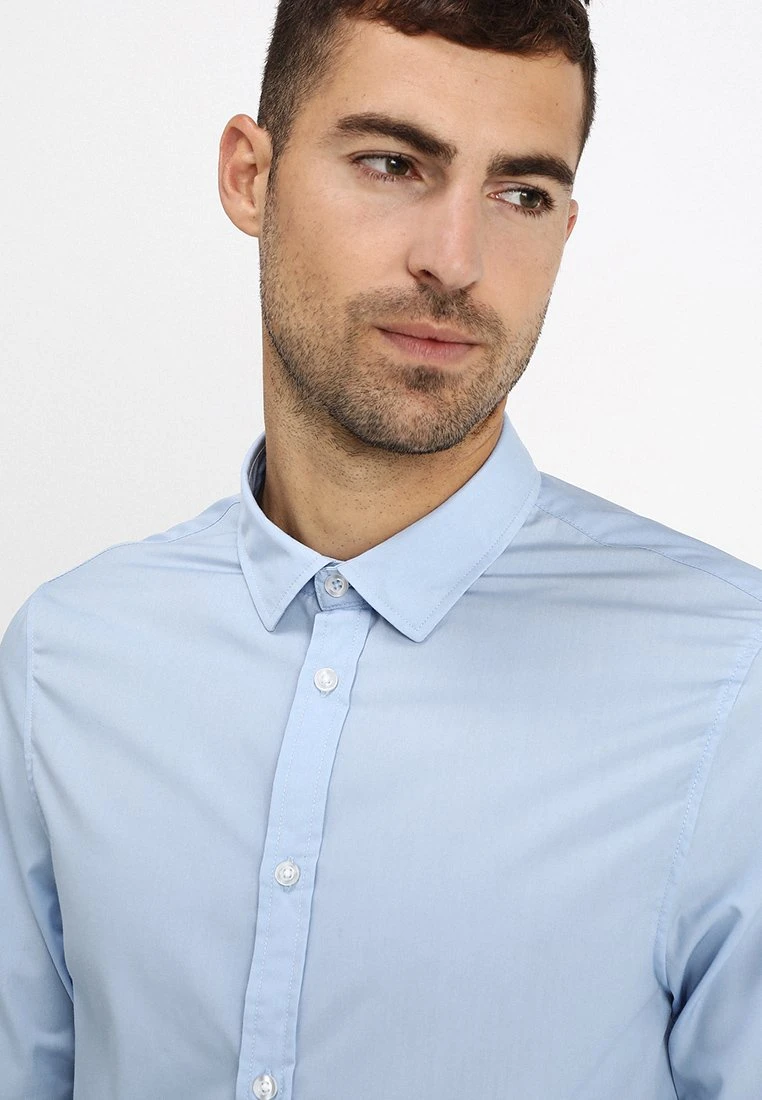 Pier One 2 Pack - Camisa Elegante - Light Blue/Dark Blue 7 Pier One 2 Pack - Camisa Elegante - Light Blue/Dark Blue - Imagen 5