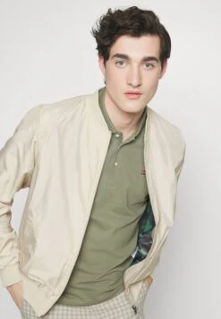 Pier One Chaquetas Bomber - Beige -Ropa Pier One 61f43c01117b4460a4718320ce804aa3