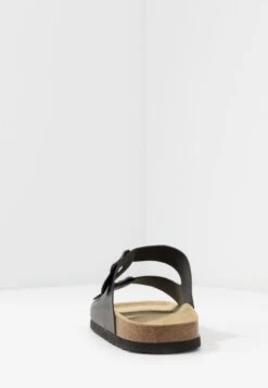 Pier One Unisex - Pantuflas - Black -Ropa Pier One 6792cddf649c4c73afdf1fc19e95f07f