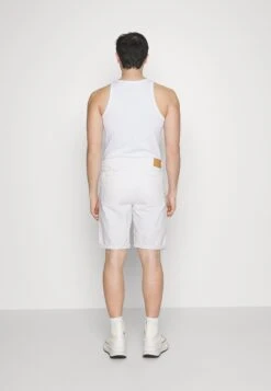 Pier One Colored Twill White Denim - Shorts Vaqueros - White Denim -Ropa Pier One 6fb902e0dcfa488a9a60ba7e359e011c