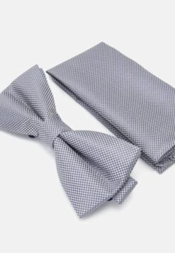 Pier One Set- Otros Accesorios - Grey 13 Pier One Set- Otros Accesorios - Grey -Ropa Pier One 726274d92c544232a22b22db4945483c