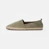 Pier One Rena Espadrille Unisex - Alpargatas - Olive -Ropa Pier One 72c058eac6254d3ca7dfcd64895f6fd7