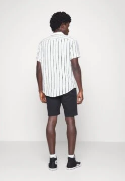 Pier One 2 Pack - Shorts - Black/Olive 17 Pier One 2 Pack - Shorts - Black/Olive -Ropa Pier One 73395e7496094f16ab01d685c224eec1