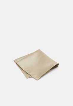 Pier One Set - Pañuelo De Bolsillo - Beige 11 Pier One Set - Pañuelo De Bolsillo - Beige -Ropa Pier One 89cc99f7b8b34c698a1159fd2e93e61e