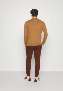 Pier One 2 Pack - Pantalones Deportivos - Dark Brown/Black -Ropa Pier One 994bb4a4696a4095ace27240f693a155