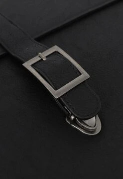 Pier One Portafolios - 802 - Black -Ropa Pier One a0daf5dc2db74fed92af0c067fd475b3