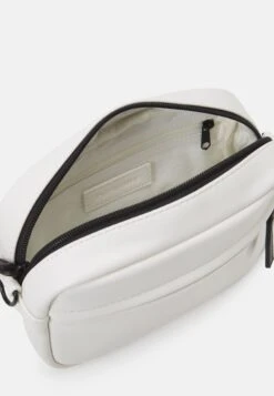 Pier One Bandolera - Off-White -Ropa Pier One a2619c7895f24a3ab66e56835805561a