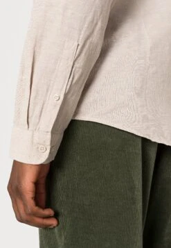 Pier One Camisa - Mottled Beige -Ropa Pier One a59ada5d2e9446db8f73a2e4a8c51bd7