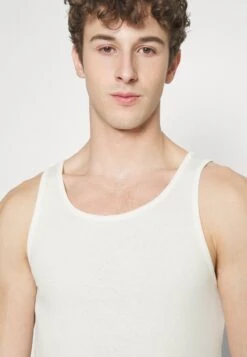 Pier One 5 Pack - Camiseta Interior - White 12 Pier One 5 Pack - Camiseta Interior - White -Ropa Pier One b4f81d58f6144619951d0e2eb4b8bc32