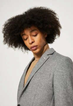 Pier One Americana - Grey 11 Pier One Americana - Grey -Ropa Pier One b7742fdfbb644ae3b4a0eb5b6c9f5604