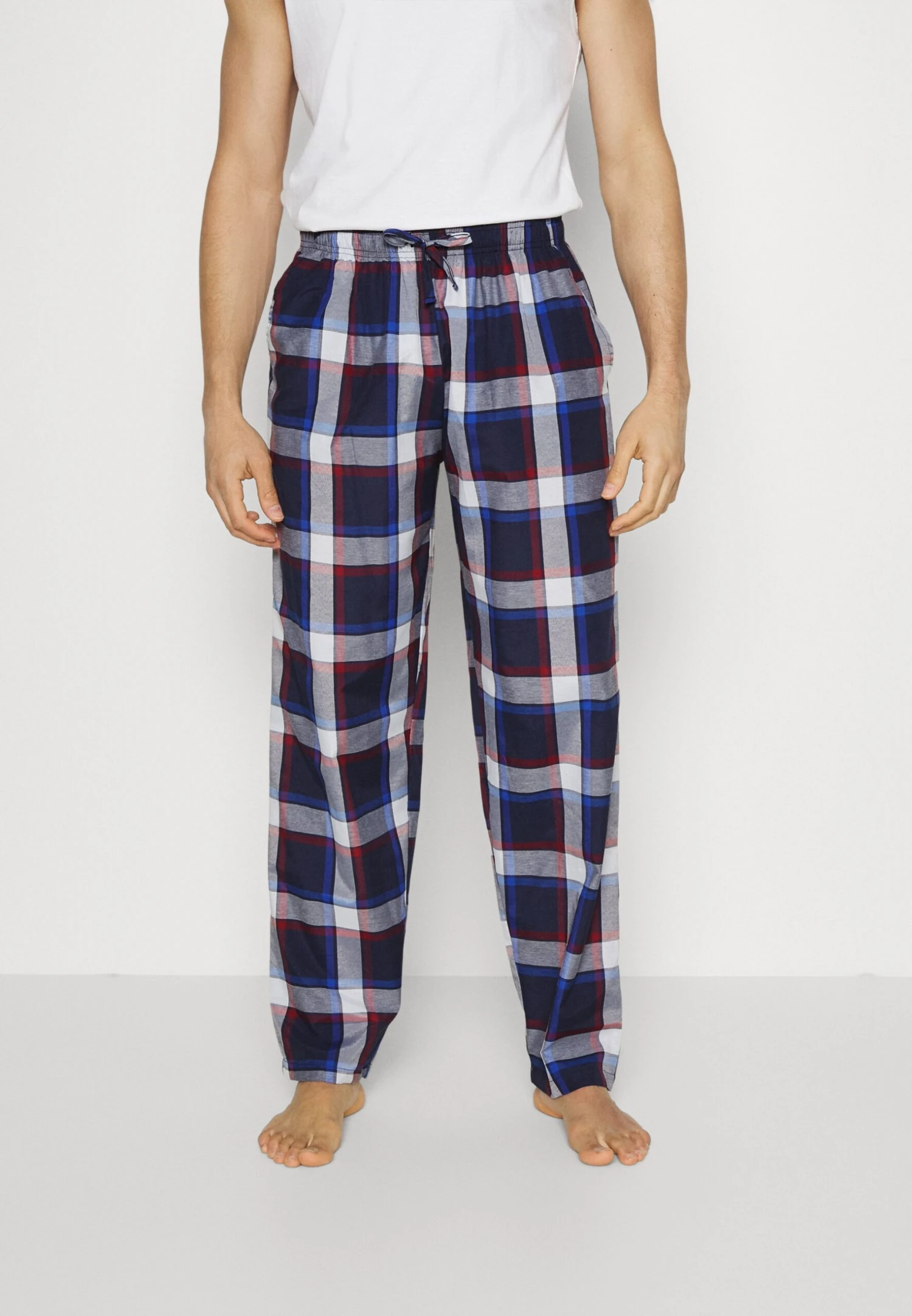 Pier One 2 Pack - Pantalón De Pijama - 503 - Dark Blue_302 - Red 5 Pier One 2 Pack - Pantalón De Pijama - 503 - Dark Blue_302 - Red - Imagen 3