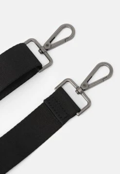 Pier One Portafolios - 802 - Black -Ropa Pier One ca2bce1b647d4077a05a94838999958f