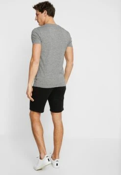 Pier One Pantalones Deportivos - Black -Ropa Pier One d5c97291418e4697a27fa0726d324bab