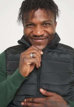 Pier One Chaleco - Black -Ropa Pier One df3977bebe484975899d564025048a02