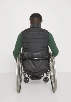 Pier One Chaleco - Black -Ropa Pier One e1569b065acd421d8dc99bfc16261b20