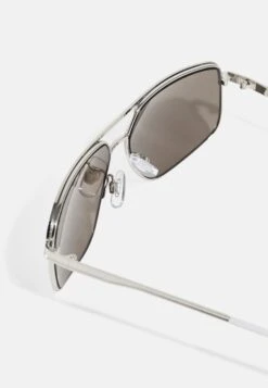 Pier One Unisex - Gafas De Sol - Silver-Coloured, Black -Ropa Pier One e4032642d98b4cd386349df91f3cefe3