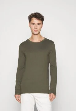 Pier One 2 Pack - Camiseta De Manga Larga - Black/Khaki -Ropa Pier One ea81510192644df0b8474502b4279a35