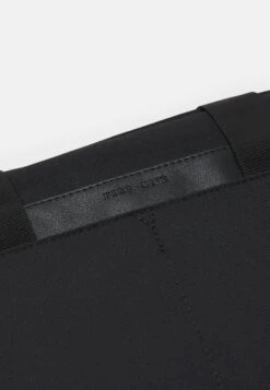 Pier One Unisex - Funda Para Portátil - Black -Ropa Pier One efdab5b0774046cab7ce4c22eb419887