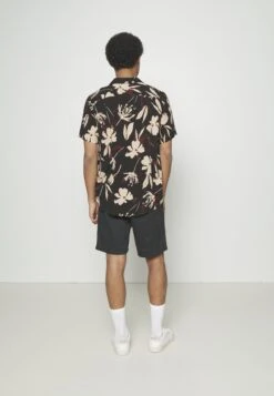 Pier One 2 Pack - Shorts - Olive/Black 10 Pier One 2 Pack - Shorts - Olive/Black -Ropa Pier One fd44b737848c4df581a8294c3b8851b1